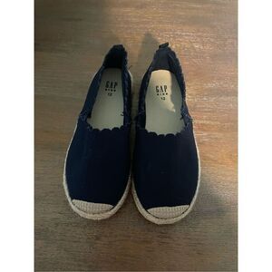 New Gap navy espadrilles size 12T